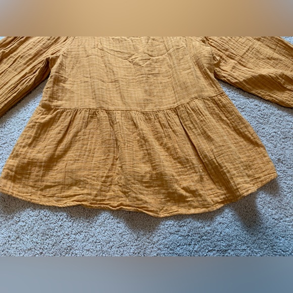 Madewell Mustard Blouse - Picture 6 of 11